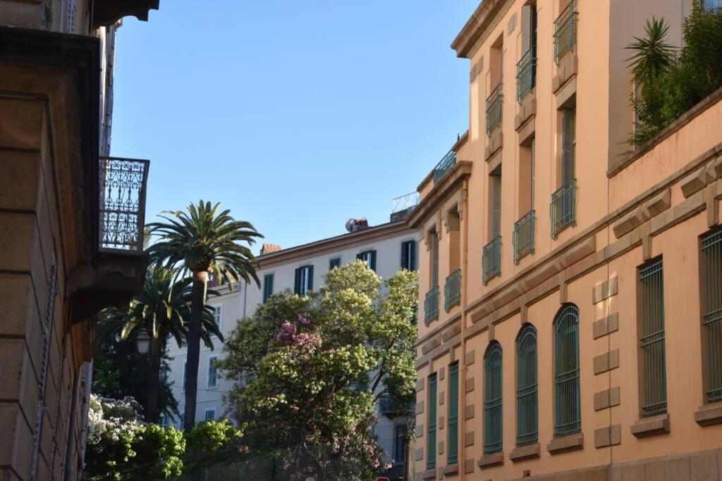 Appartement Plein De Charme - Ajaccio Hyper Centre Exteriör bild